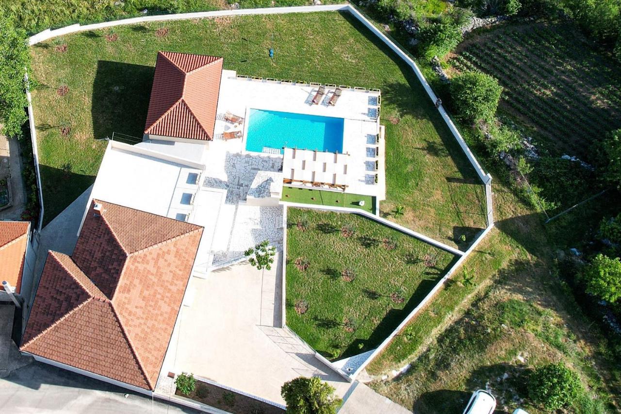 Villa Gorana For 10 With Large Private Pool Sutina Exterior photo